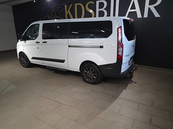Ford Custom Tourneo 3 of 14