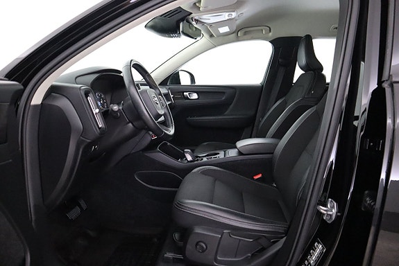 Volvo XC40 10 of 21
