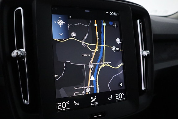 Volvo XC40 17 of 21