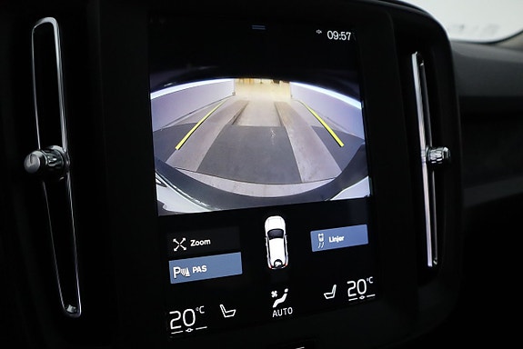 Volvo XC40 18 of 21