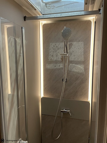 Adria Matrix Supreme 670 SL 12 of 14