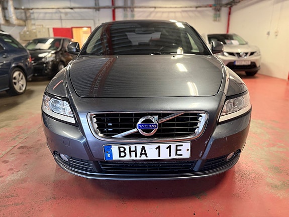 Volvo S40 8 of 9
