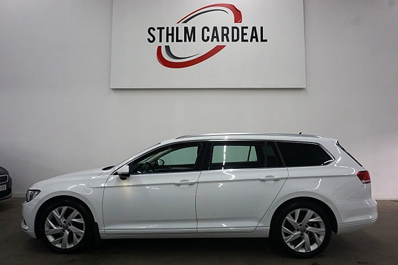 Volkswagen Passat 2 of 15