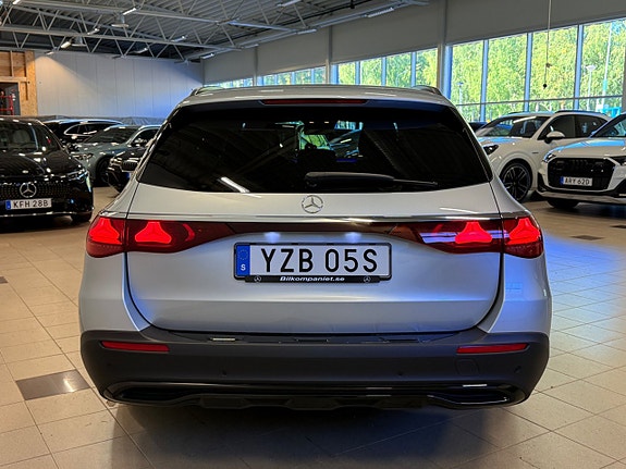 Mercedes-Benz E300 de 4 of 22