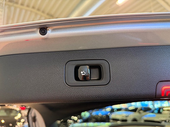 Mercedes-Benz E300 de 8 of 22