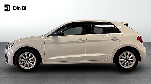 Audi A1 2 of 12