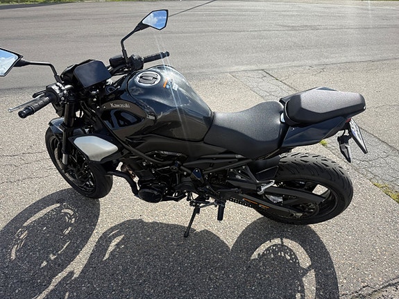 Kawasaki Z900 3 of 3