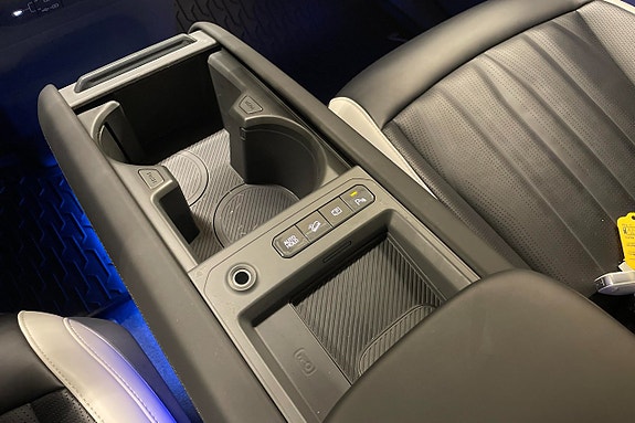 Kia EV9 14 of 27