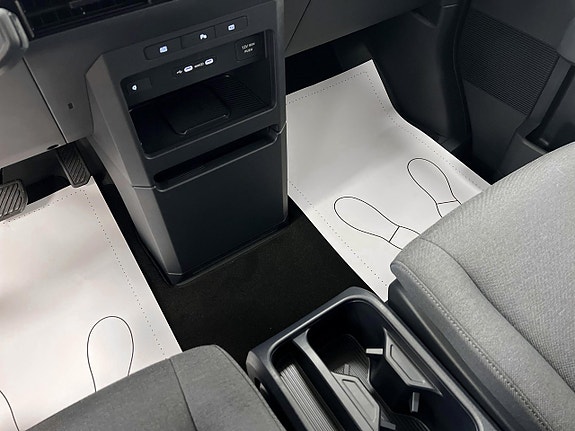Kia PV5 11 of 18