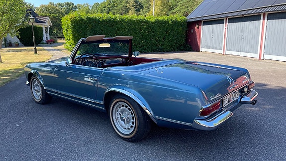 Mercedes-Benz 250 SL 5 of 21