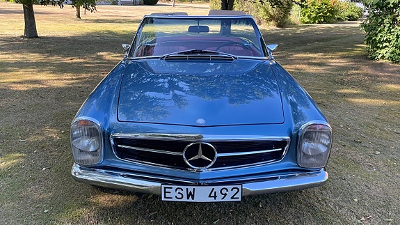 Mercedes-Benz 250 SL 6 of 21