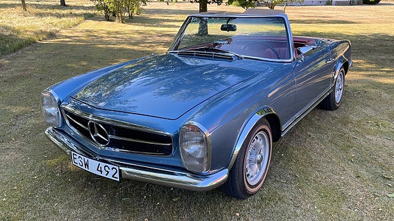 Mercedes-Benz 250 SL 2 of 21