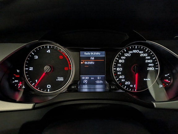 Audi A4 11 of 15