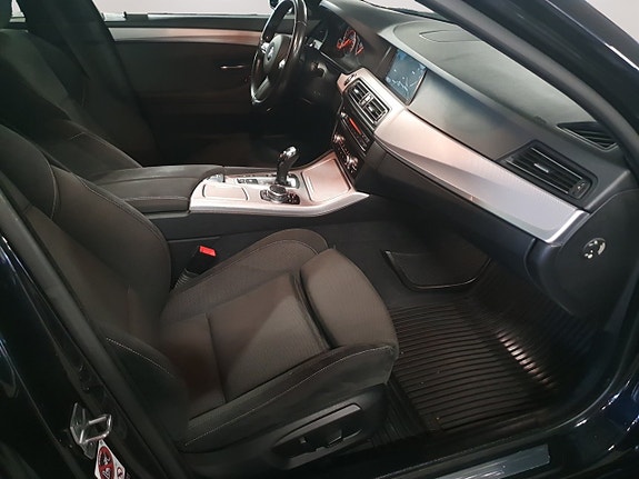 BMW 520d 12 of 19