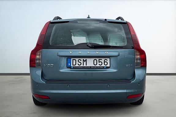 Volvo V50 4 of 21