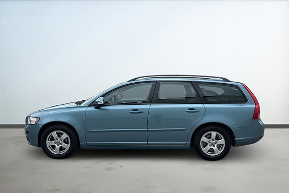 Volvo V50 2 of 21