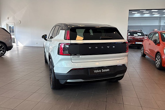 Volvo EX30 19 of 24