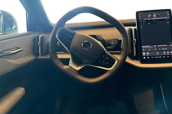 Volvo EX30 11 of 24