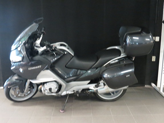 BMW R 1200 RT 2 of 5
