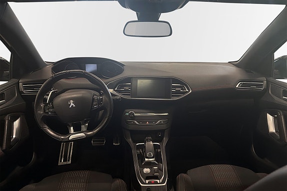 Peugeot 308 SW 8 of 11