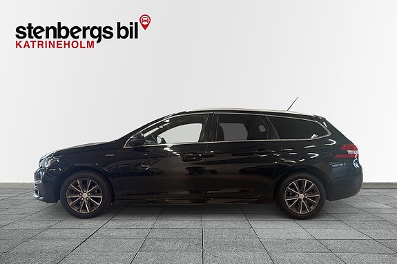 Peugeot 308 SW 3 of 11