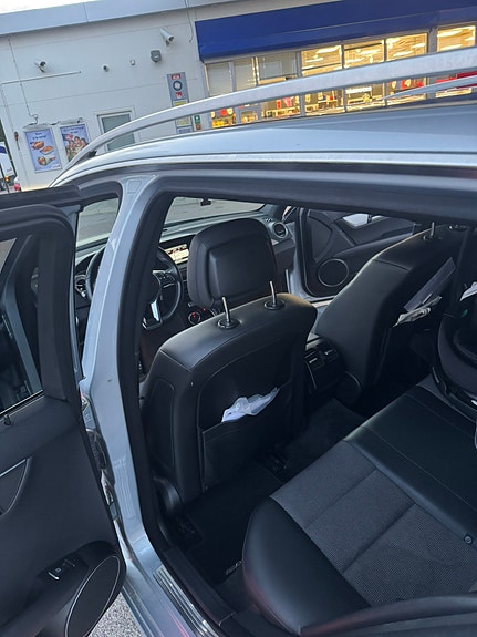 Mercedes-Benz C200 12 of 13
