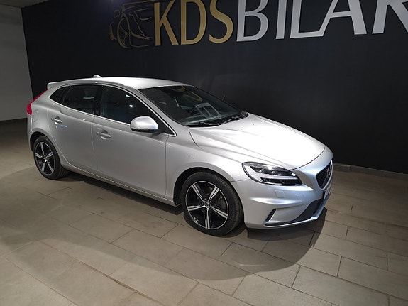 Volvo V40 6 of 11