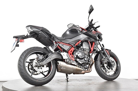 Kawasaki Z650 ABS Fullservad 2 of 18