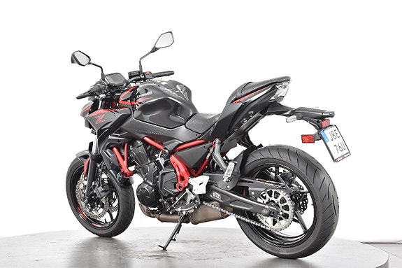 Kawasaki Z650 ABS Fullservad 4 of 18