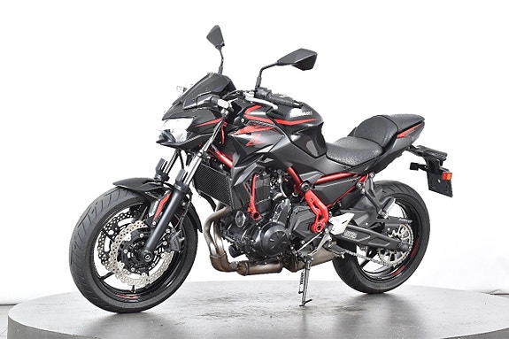 Kawasaki Z650 ABS Fullservad 3 of 18