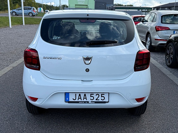 Dacia Sandero 9 of 16