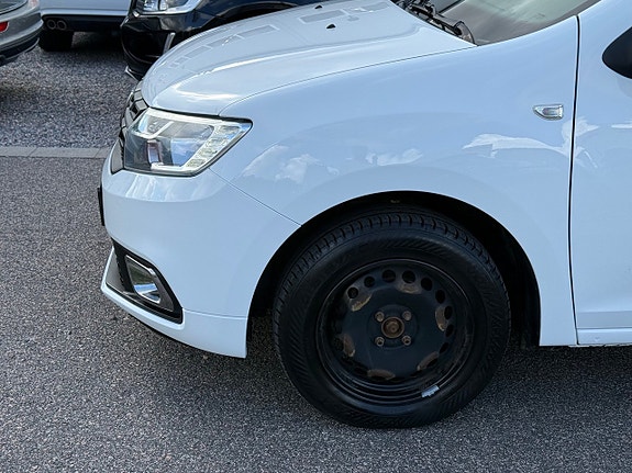 Dacia Sandero 5 of 16