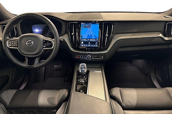 Volvo XC60 10 of 29