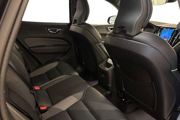 Volvo XC60 25 of 29