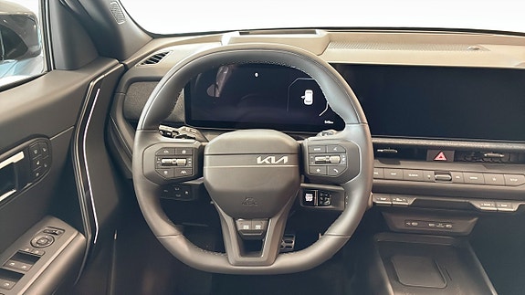 Kia Seltos 10 of 12
