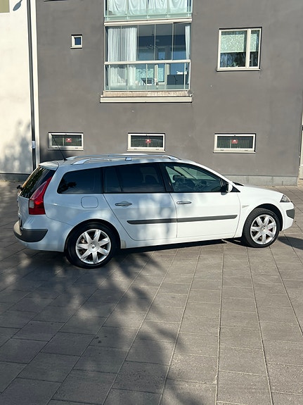 Renault Megane II 4 of 16