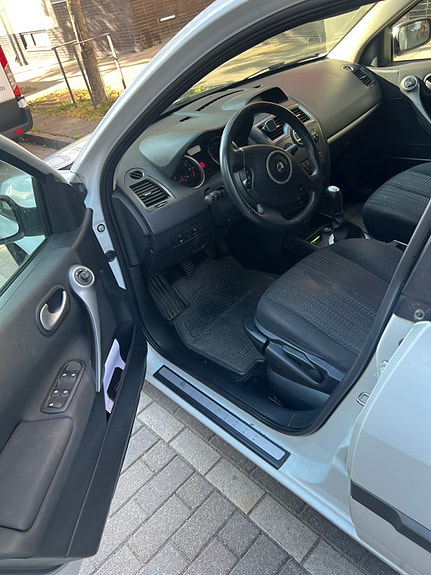 Renault Megane II 11 of 16