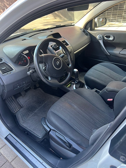 Renault Megane II 14 of 16