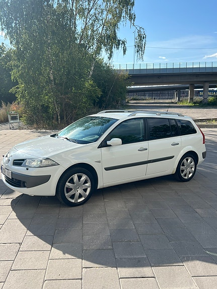 Renault Megane II 16 of 16