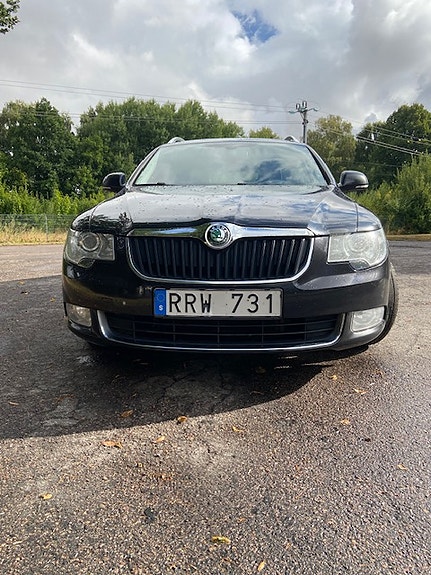 Skoda Superb 5 of 19