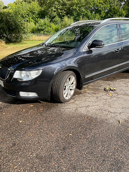 Skoda Superb 4 of 19