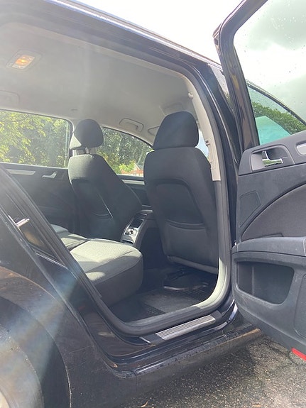 Skoda Superb 9 of 19