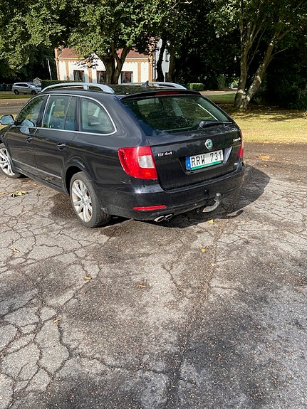 Skoda Superb 6 of 19