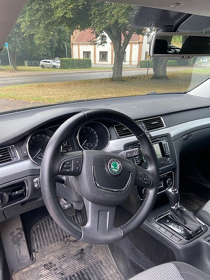 Skoda Superb 11 of 19