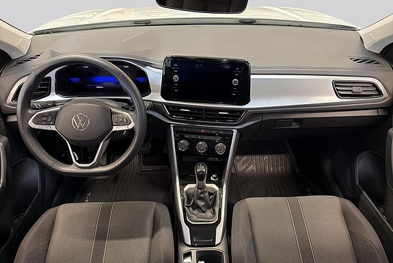Volkswagen T-Roc 7 of 19