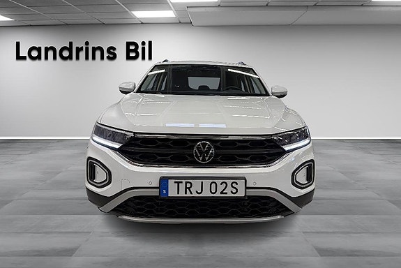 Volkswagen T-Roc 2 of 19
