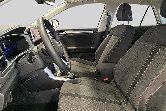 Volkswagen T-Roc 8 of 19