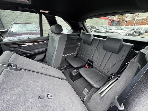 BMW X5 7 of 10