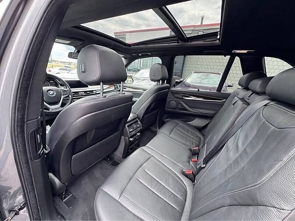 BMW X5 10 of 10