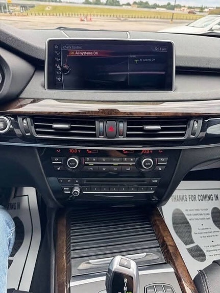 BMW X5 8 of 10
